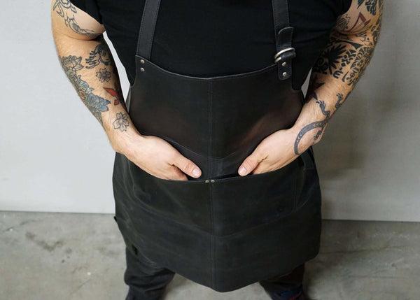 Nor black leather apron -large